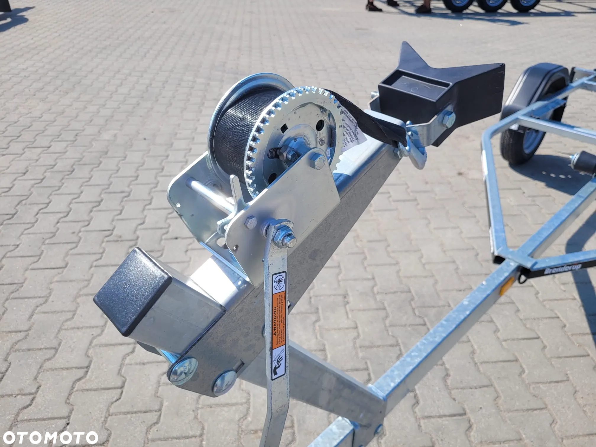 Brenderup DOSTAWA Przyczepa podłodziowa POD ŁÓDŹ DO 4,7m DMC 600 kg, rolki, wodoodporne łożyska - 2