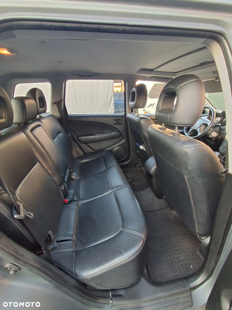 Mitsubishi Outlander - 32