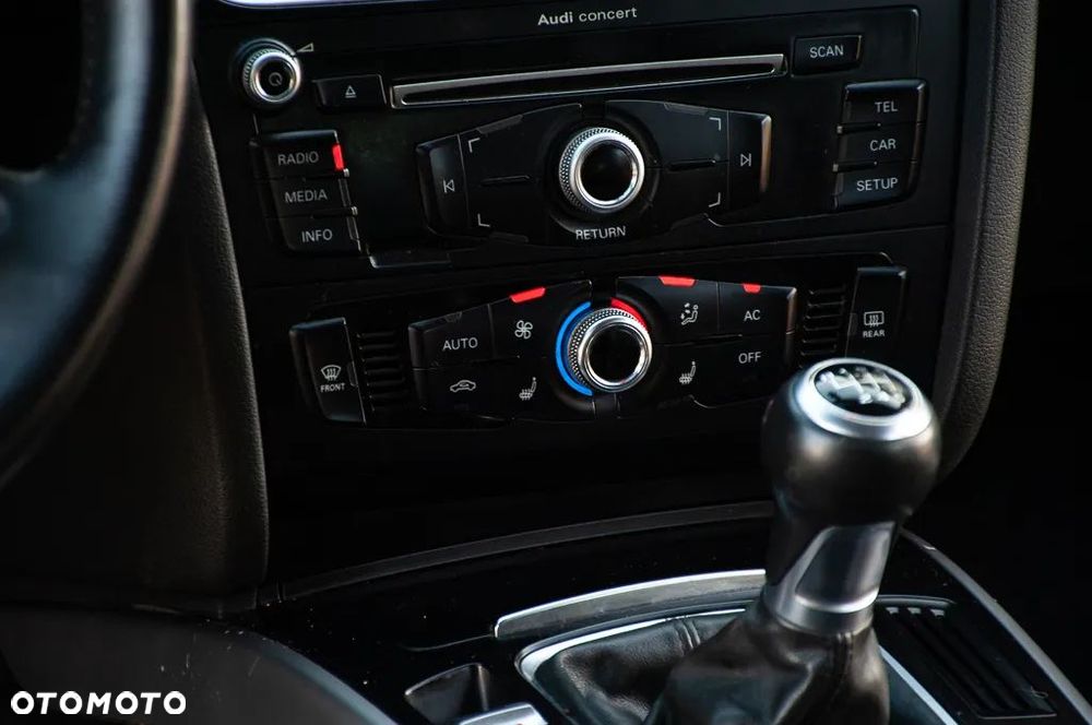 Audi A4 Avant 2.0 TDI DPF Ambition - 12