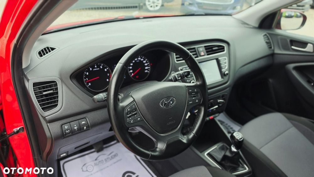 Hyundai i20 blue 1.2 YES!+ - 10