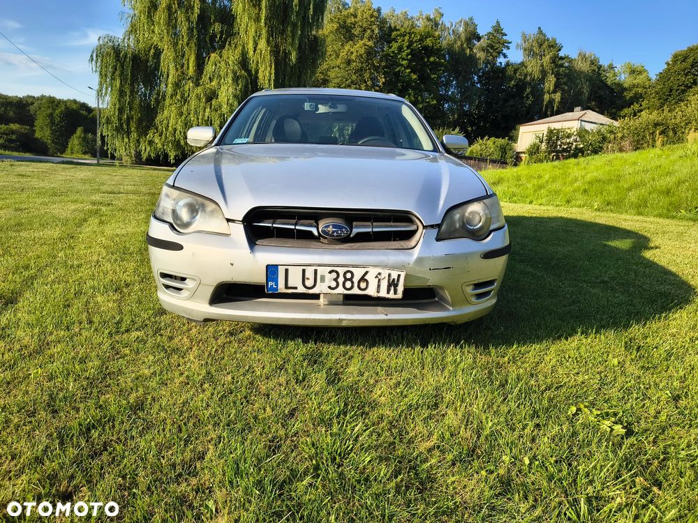 Subaru Legacy - 11