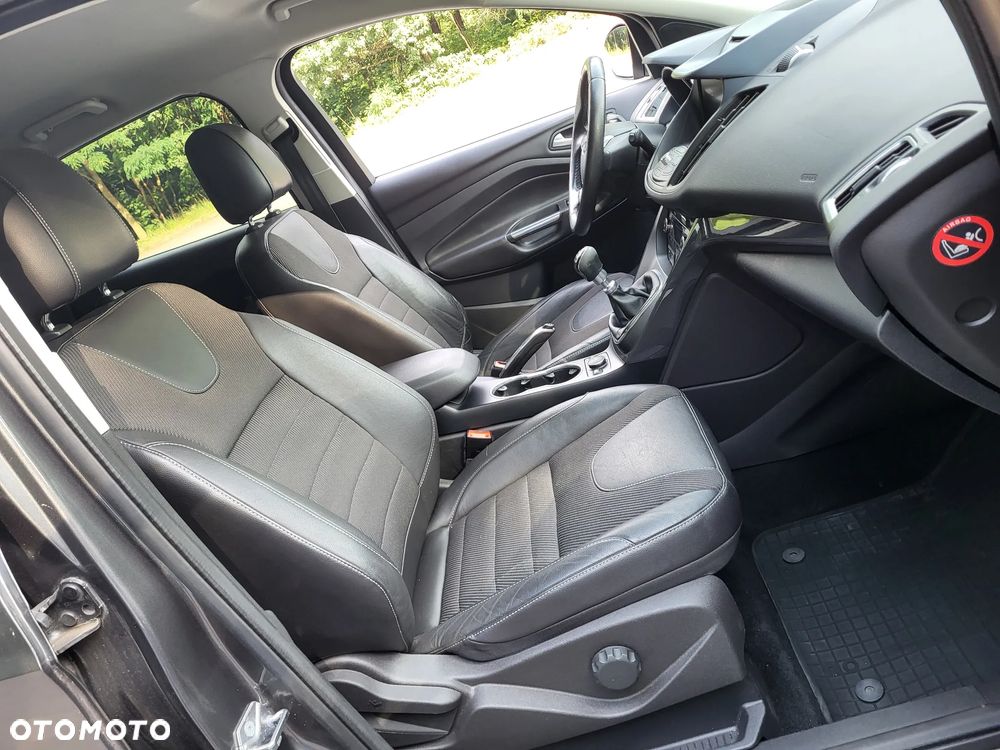 Ford Kuga 2.0 TDCi 4WD Titanium - 14
