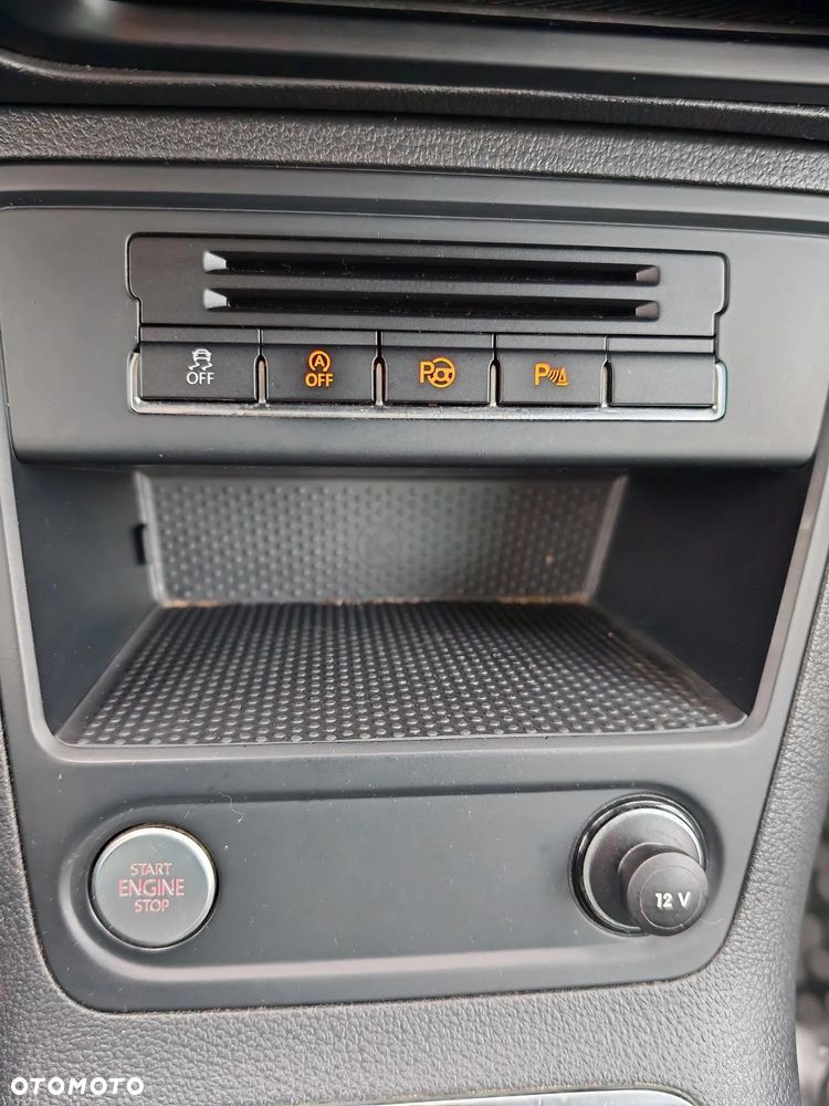 Volkswagen Tiguan 2.0 TDI DPF BlueMotion Technology Lounge Sport & Style - 11