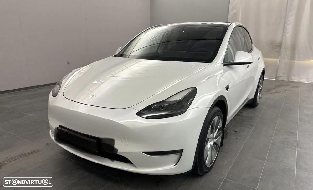 Tesla Model Y Long Range Dual Motor AWD - 5