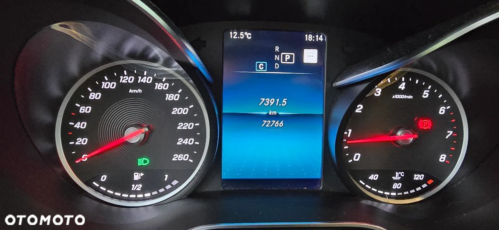 Mercedes-Benz GLC 300 4-Matic - 40