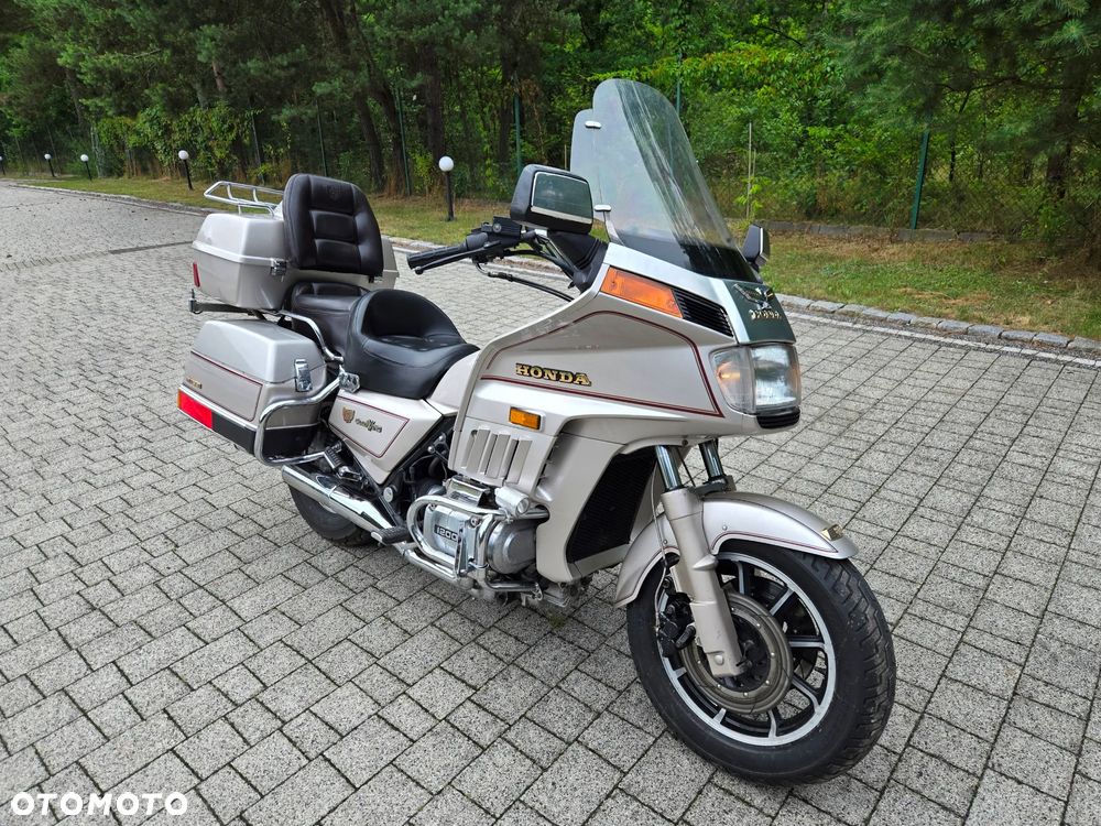 Honda GL - 10