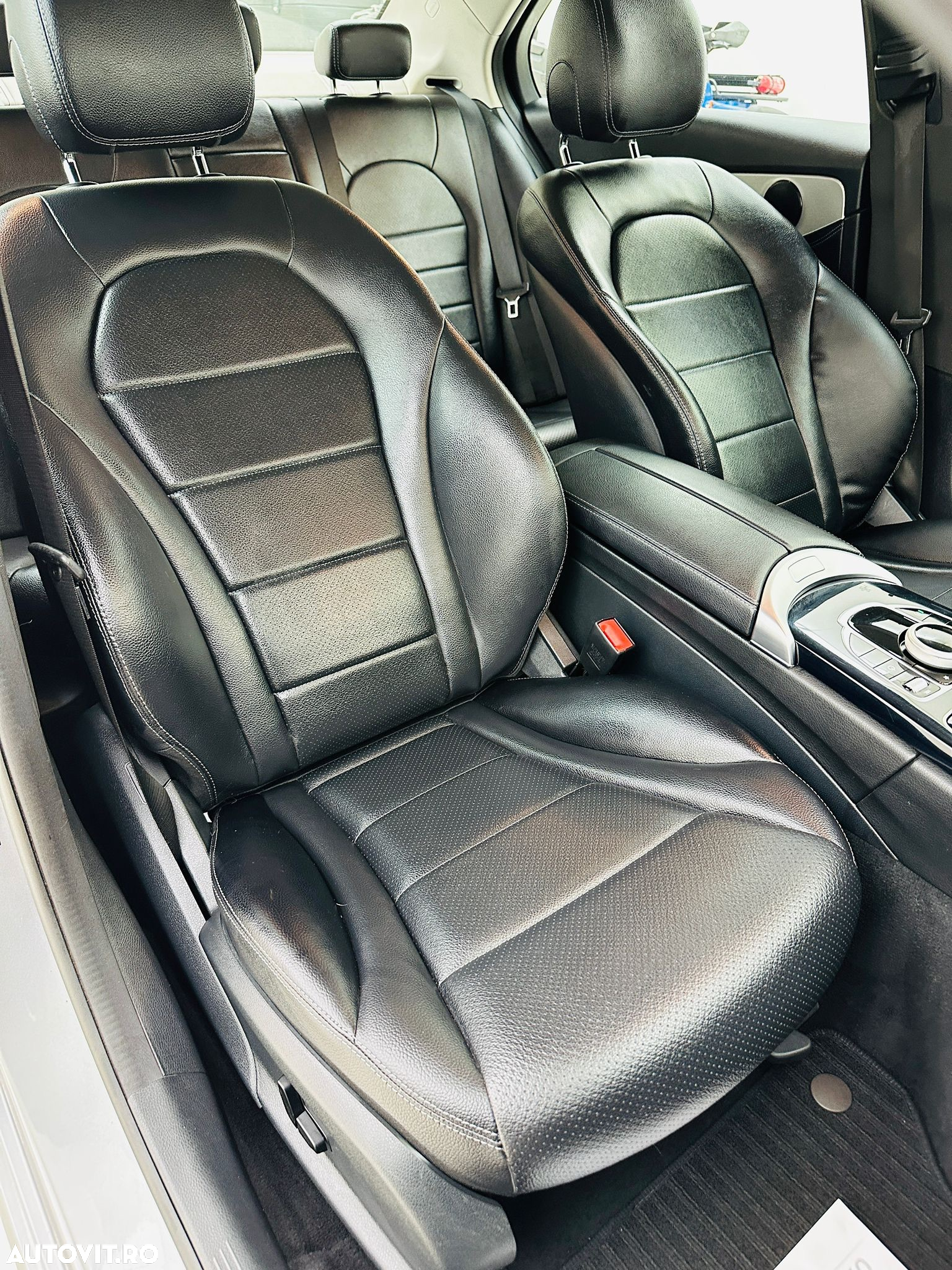 Mercedes-Benz C - 25