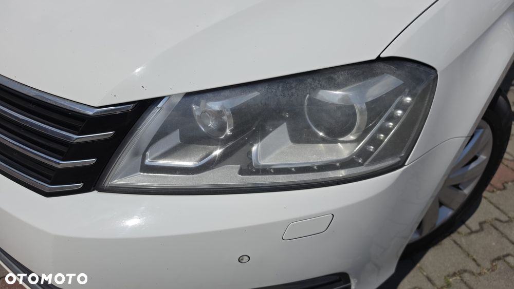Volkswagen Passat 2.0 TDI Highline - 26