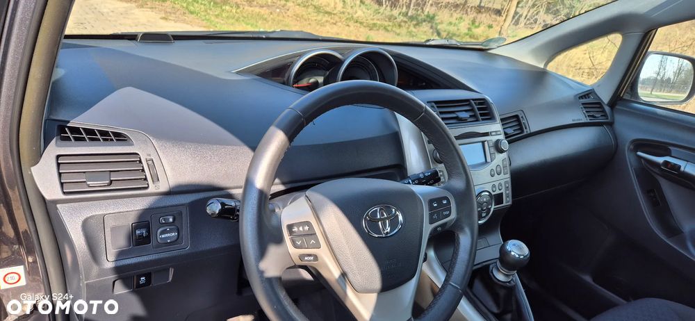 Toyota Verso 1.8 Premium EU5 7os - 9
