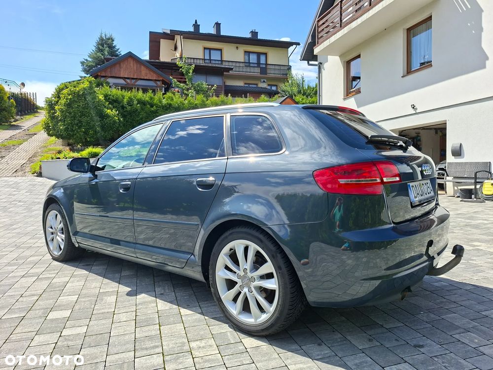 Audi A3 Sportback 1.6 TDI Attraction - 3