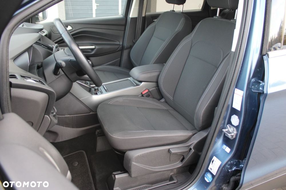 Ford Kuga - 22