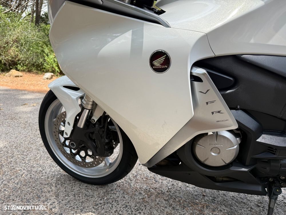 Honda VFR 1200 DCT - 32