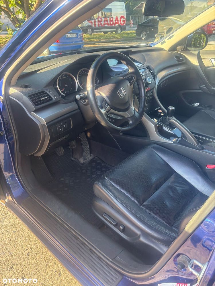 Honda Accord - 4