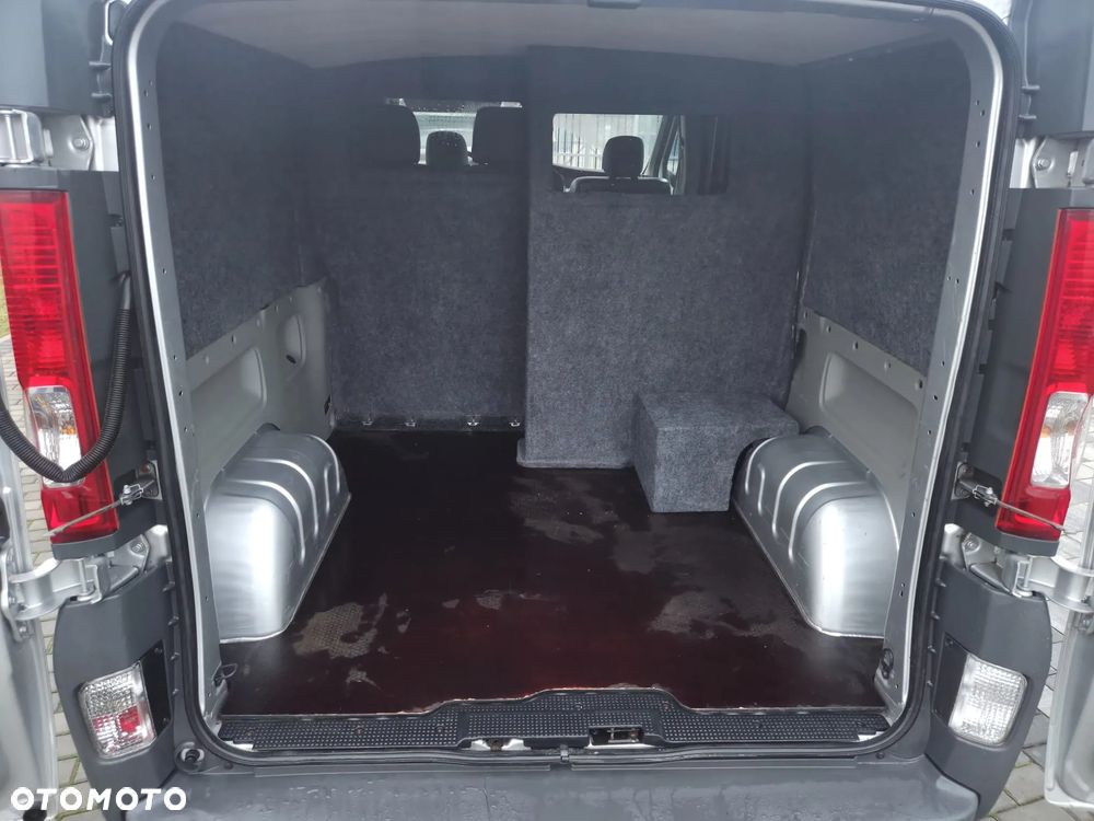 Renault TRAFIC LONG KLIMA TEMPOMAT ORYGINAŁ PODNOŚNIK DLA INWALIDY LUB INNE ZADBANY FULL OPCJA DOPOSAŻONY - 12