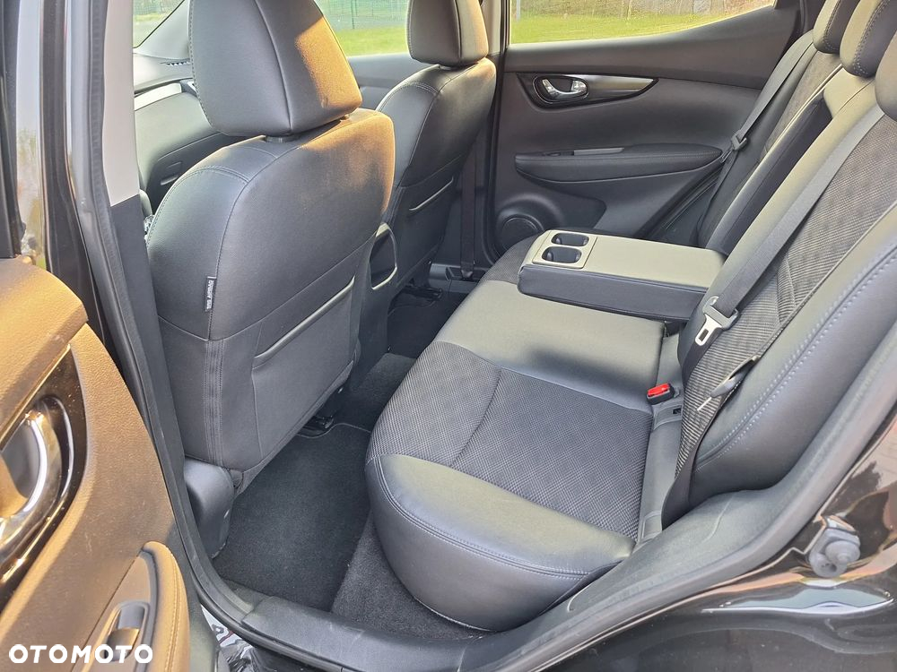 Nissan Qashqai 1.6 DCi Tekna Xtronic EU6 - 18