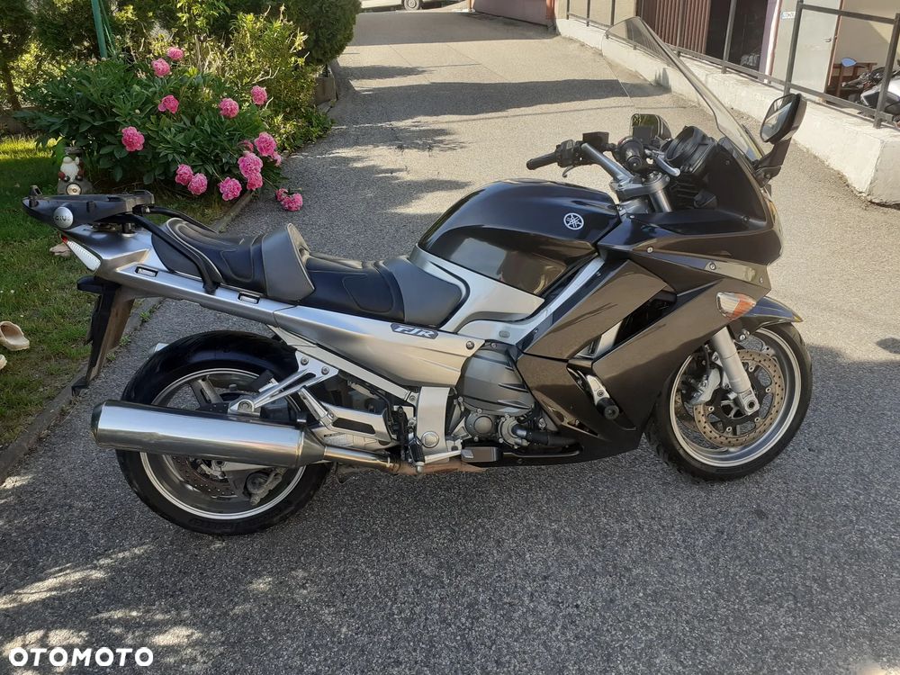Yamaha FJR - 11