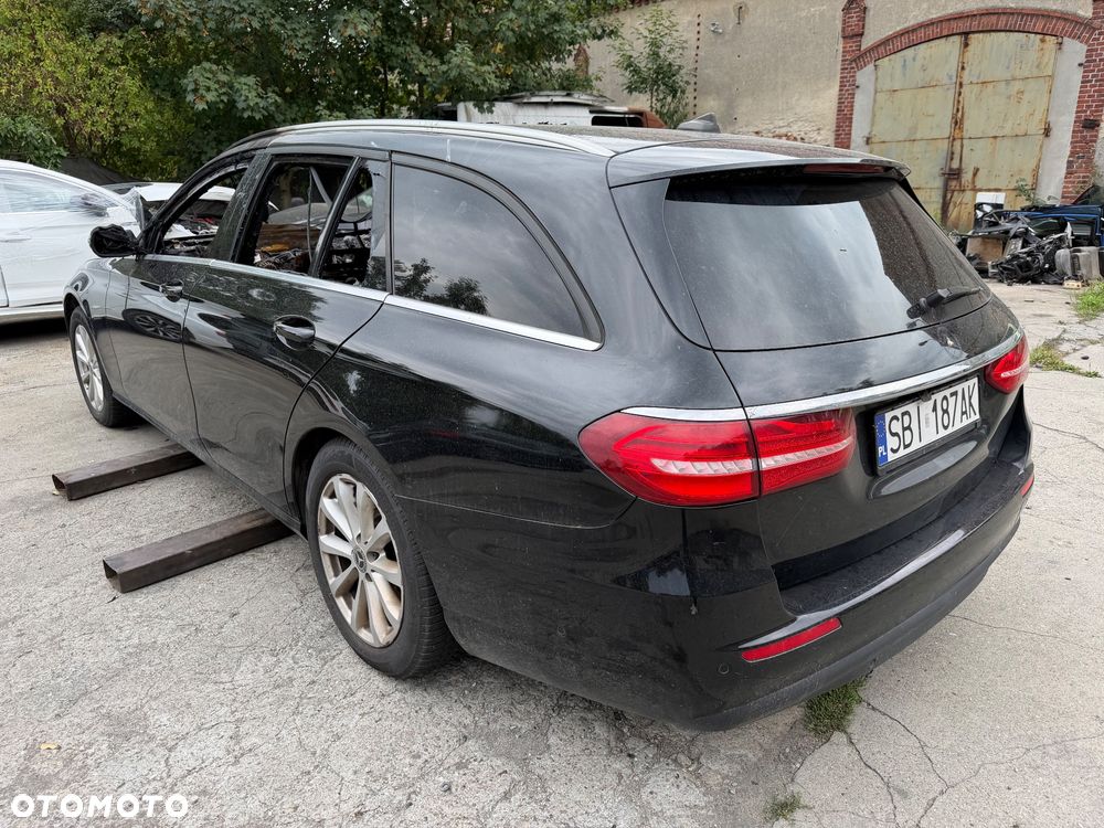 Mercedes-Benz Klasa E 220 d 9G-TRONIC - 5