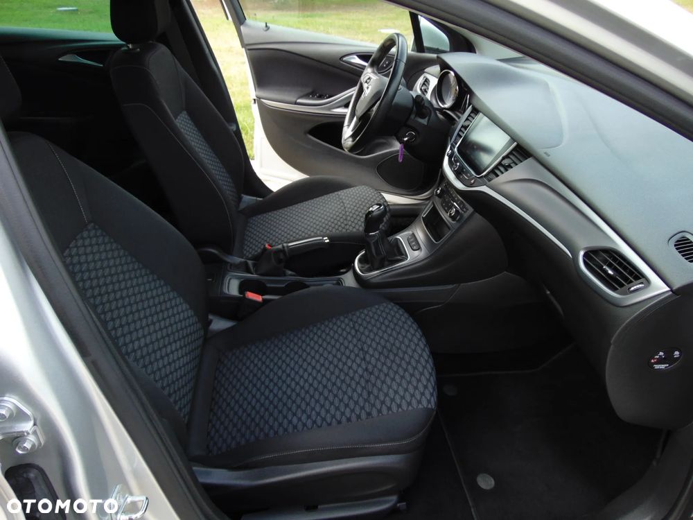 Opel Astra 1.4 Turbo Active - 11