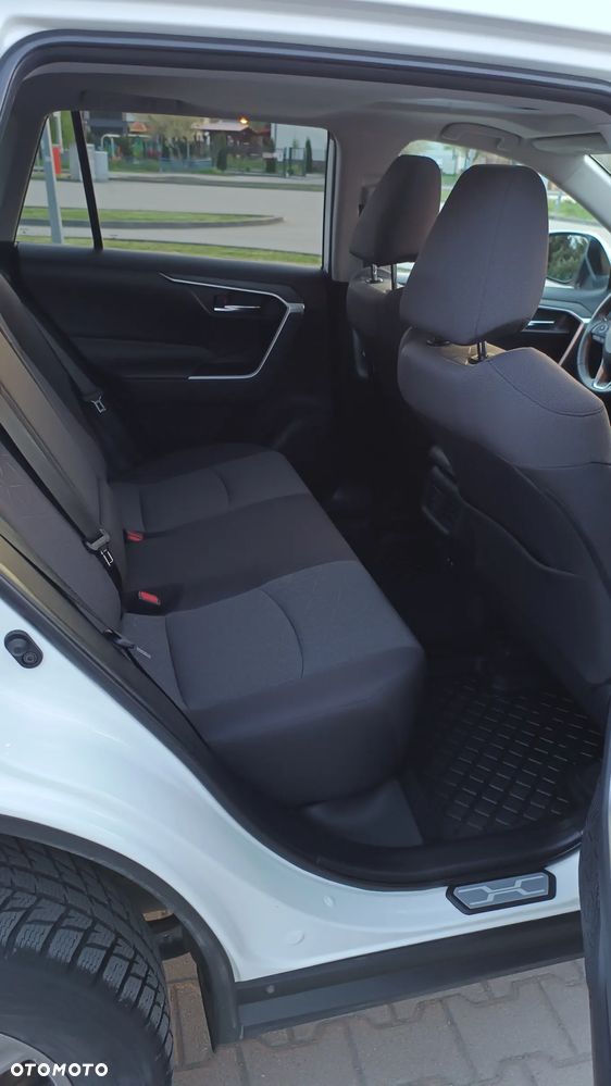 Toyota RAV4 - 13