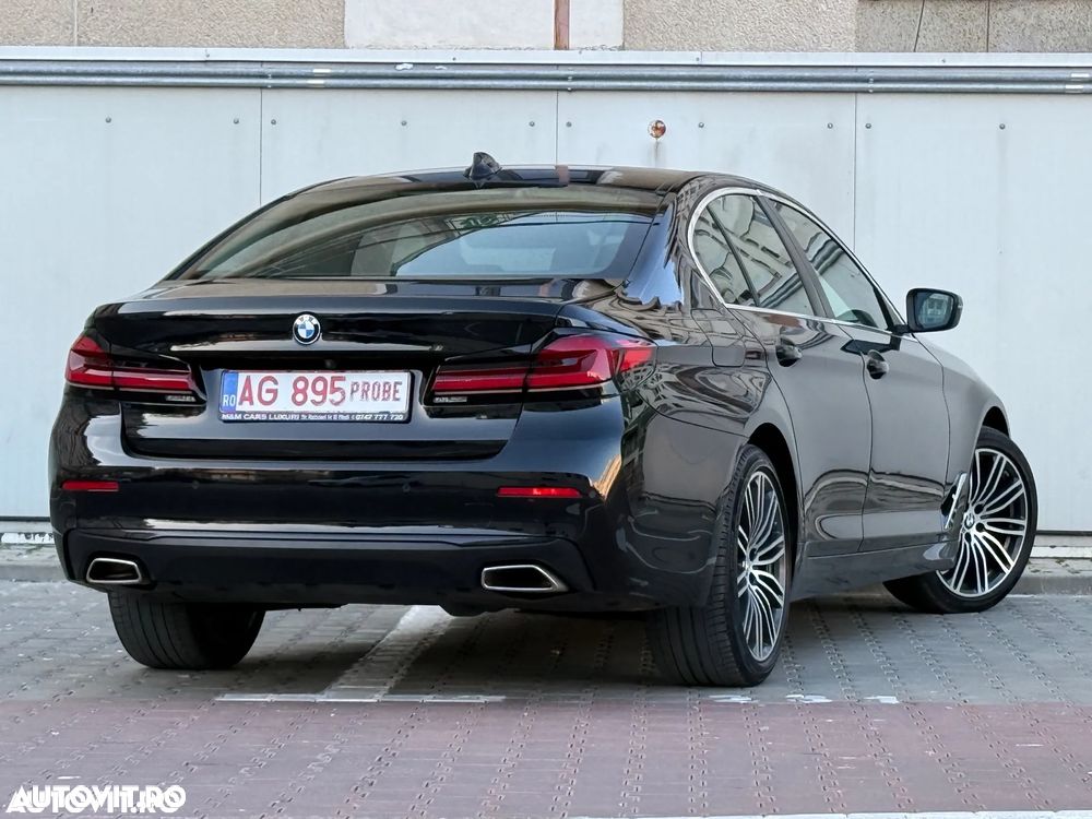 BMW Seria 5 520d Aut. Sport Line - 2