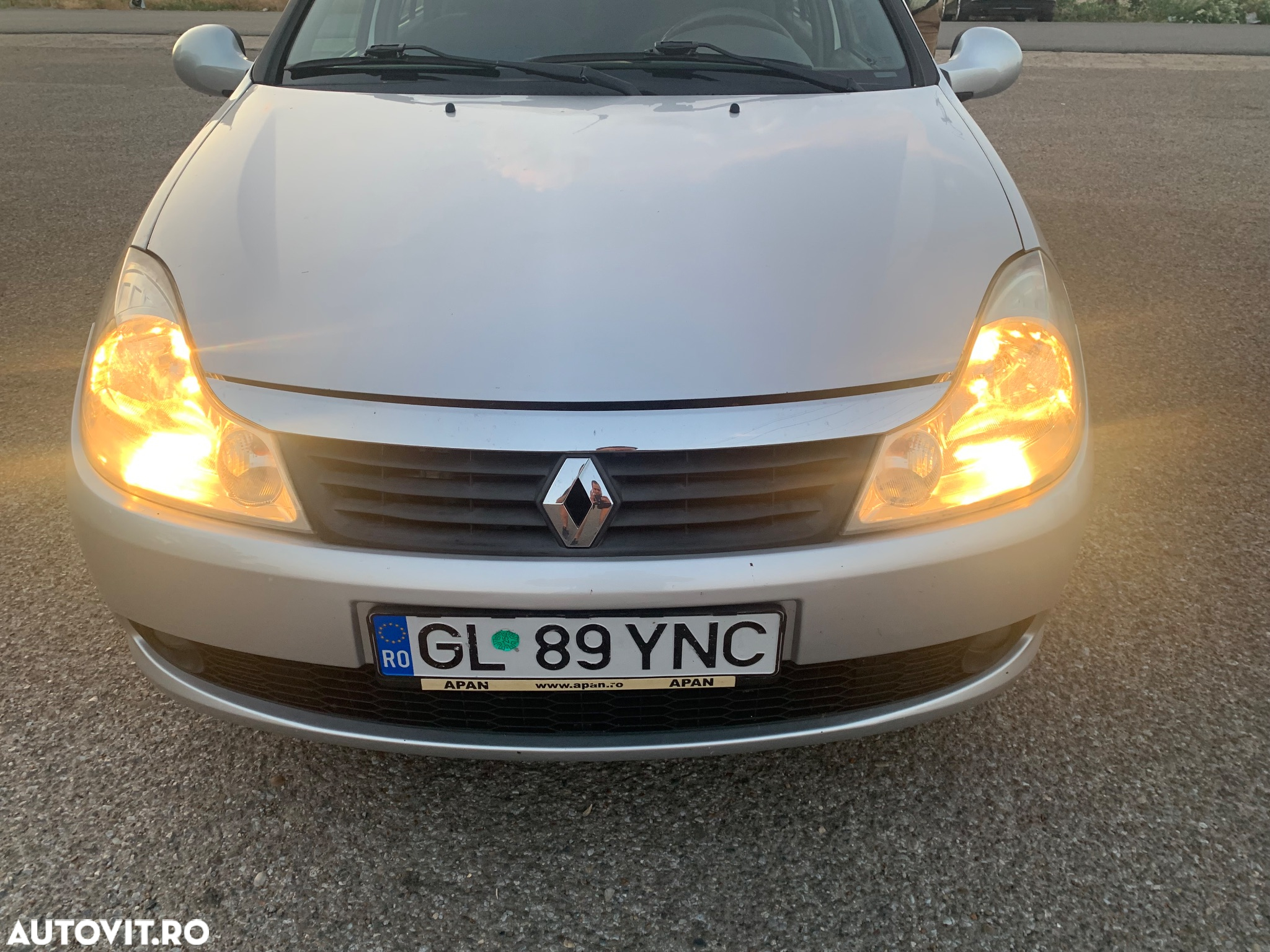 Renault Symbol 1.2 16V Collection - 4