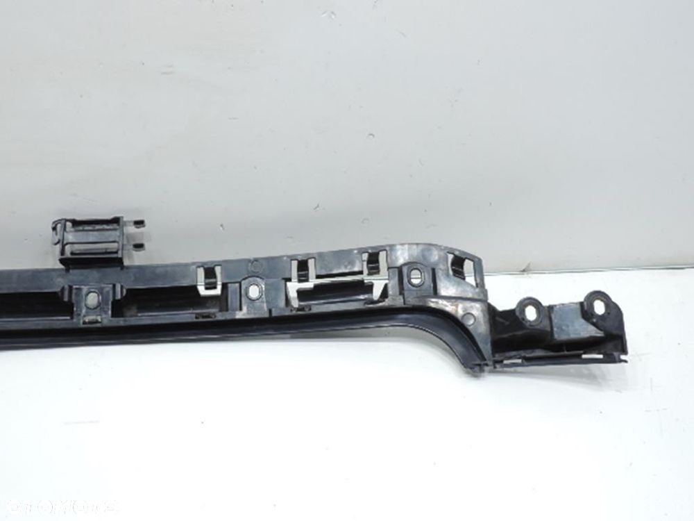 ŚLIZG ZDERZAKA TYŁ BMW E81 LIFT - 10