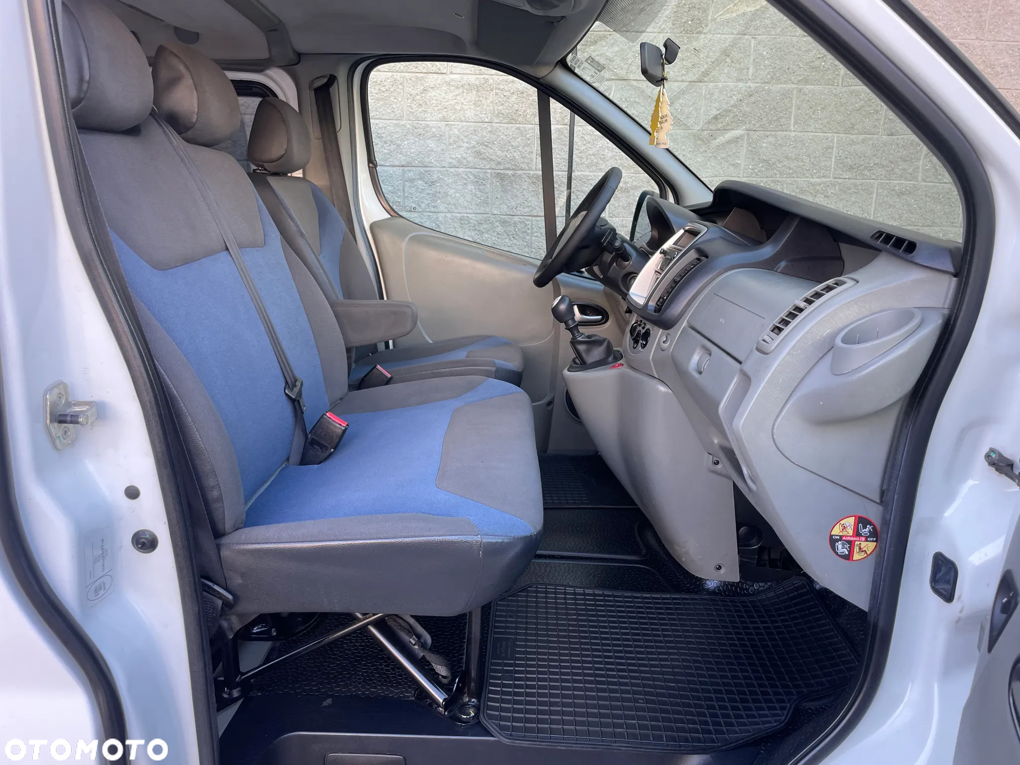 Renault Trafic 2.0 dCi 90 L2H1 - 17