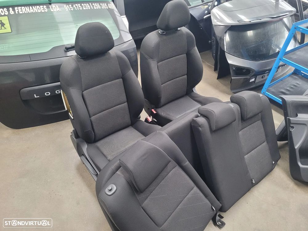 Jogo Bancos Peugeot 207 5 portas - 1