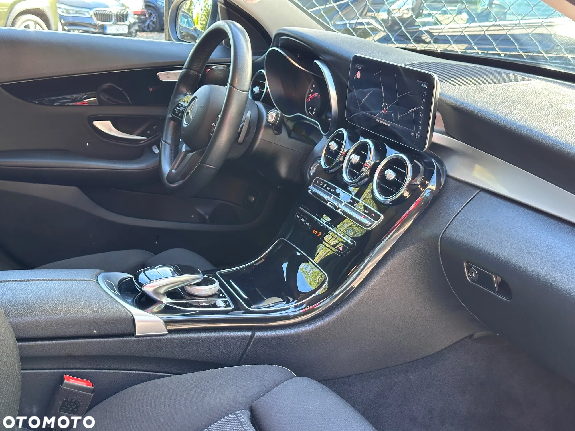 Mercedes-Benz Klasa C 300 de 9G-TRONIC - 31