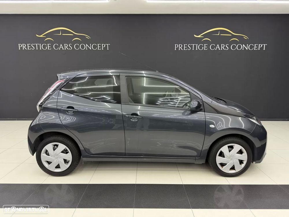 Toyota Aygo 1.0 X-Play+AC - 3