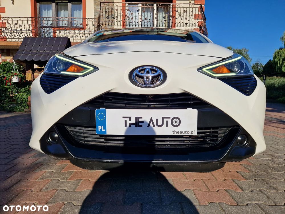 Toyota Aygo 1.0 VVT-i JBL Edition - 1