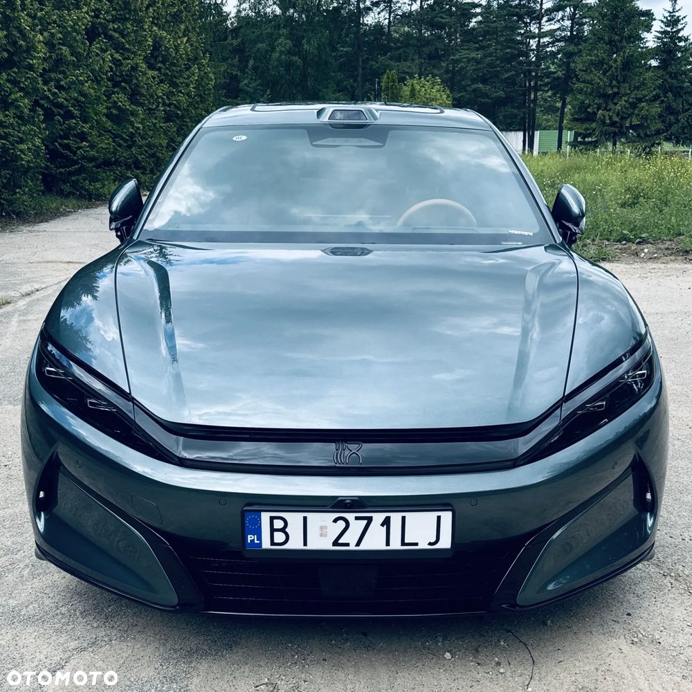 BYD Han L - 8