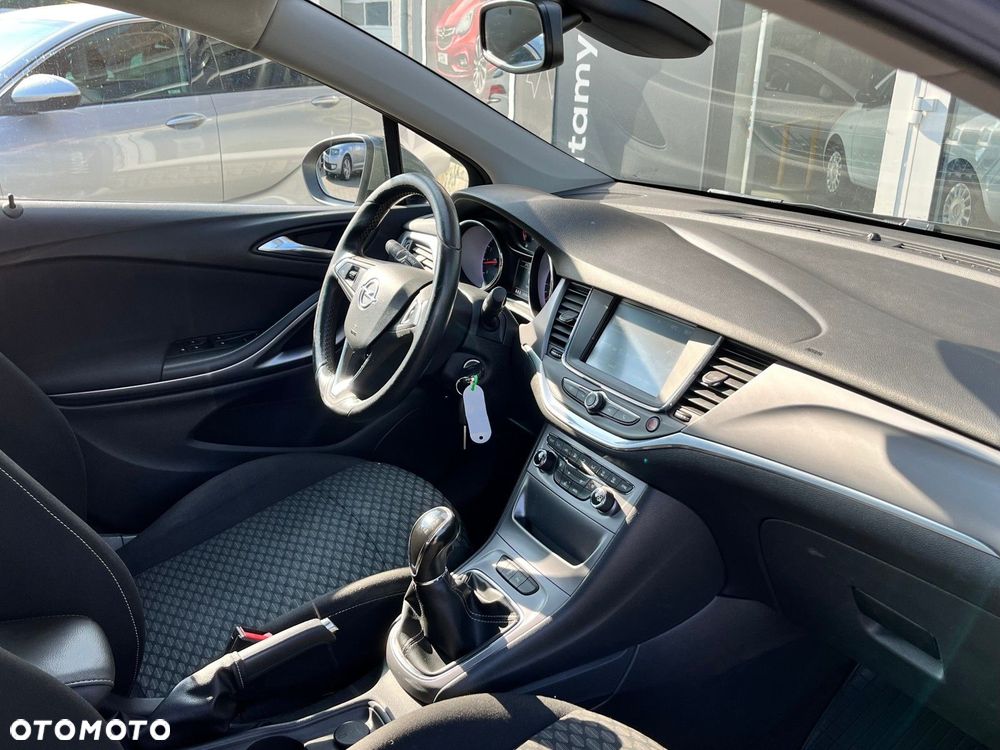 Opel Astra - 11