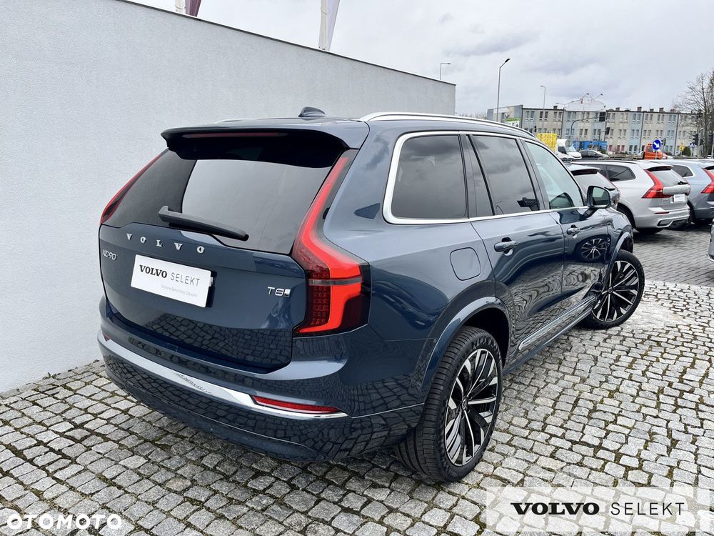 Volvo XC 90 - 9