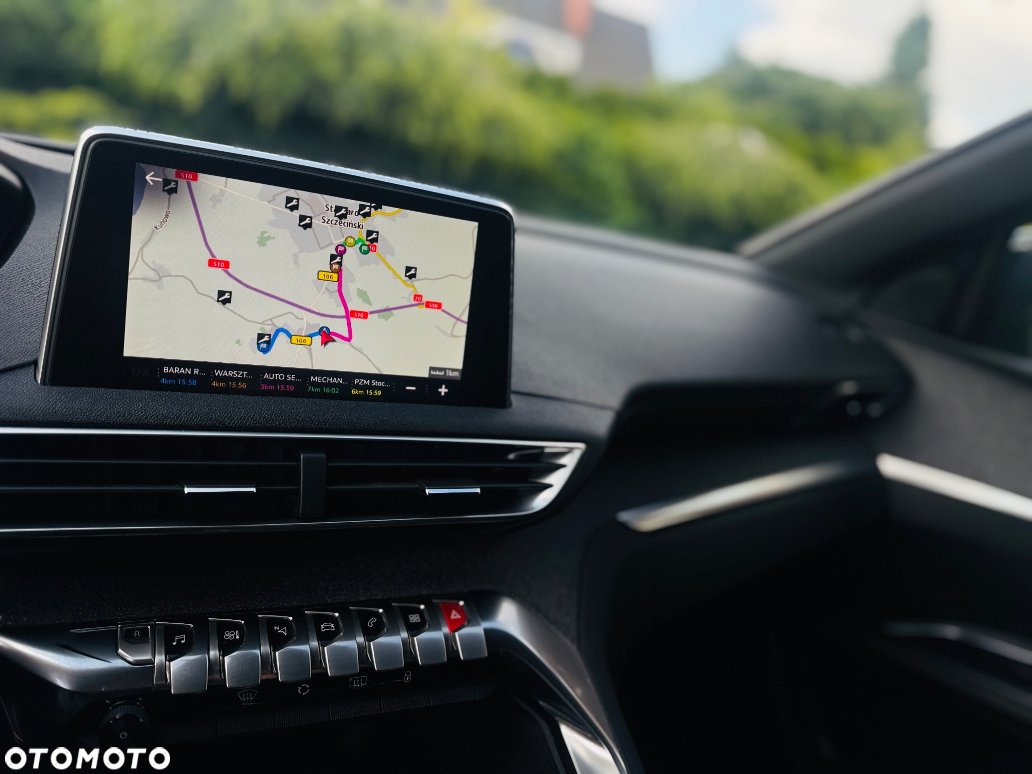 Peugeot 5008 1.6 BlueHDI Allure S&S EAT6 - 22