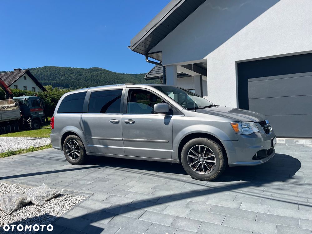 Dodge Grand Caravan - 1