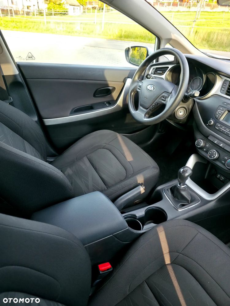 Kia Ceed - 7