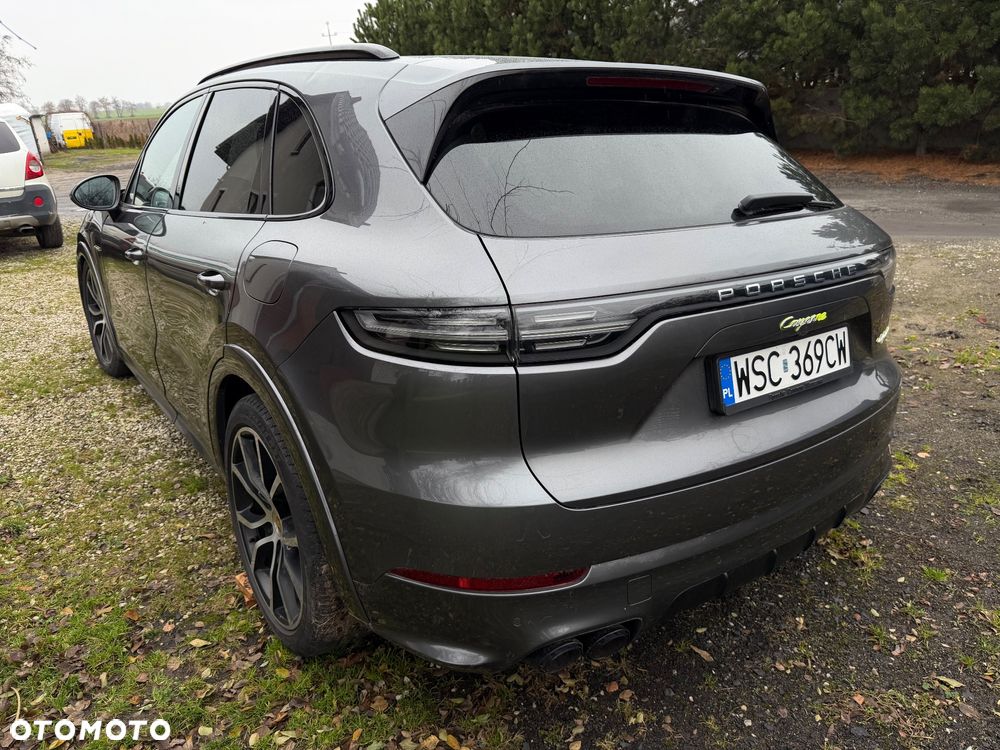 Porsche Cayenne E-Hybrid Platinum Edition - 4