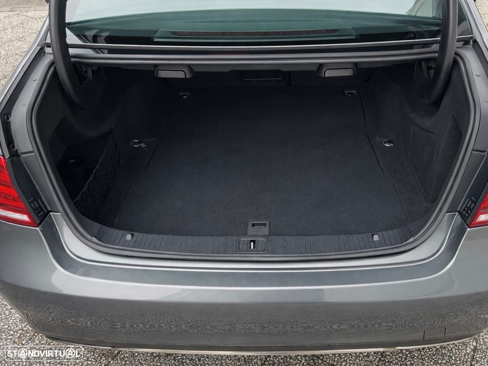 Mercedes-Benz E 220 - 33