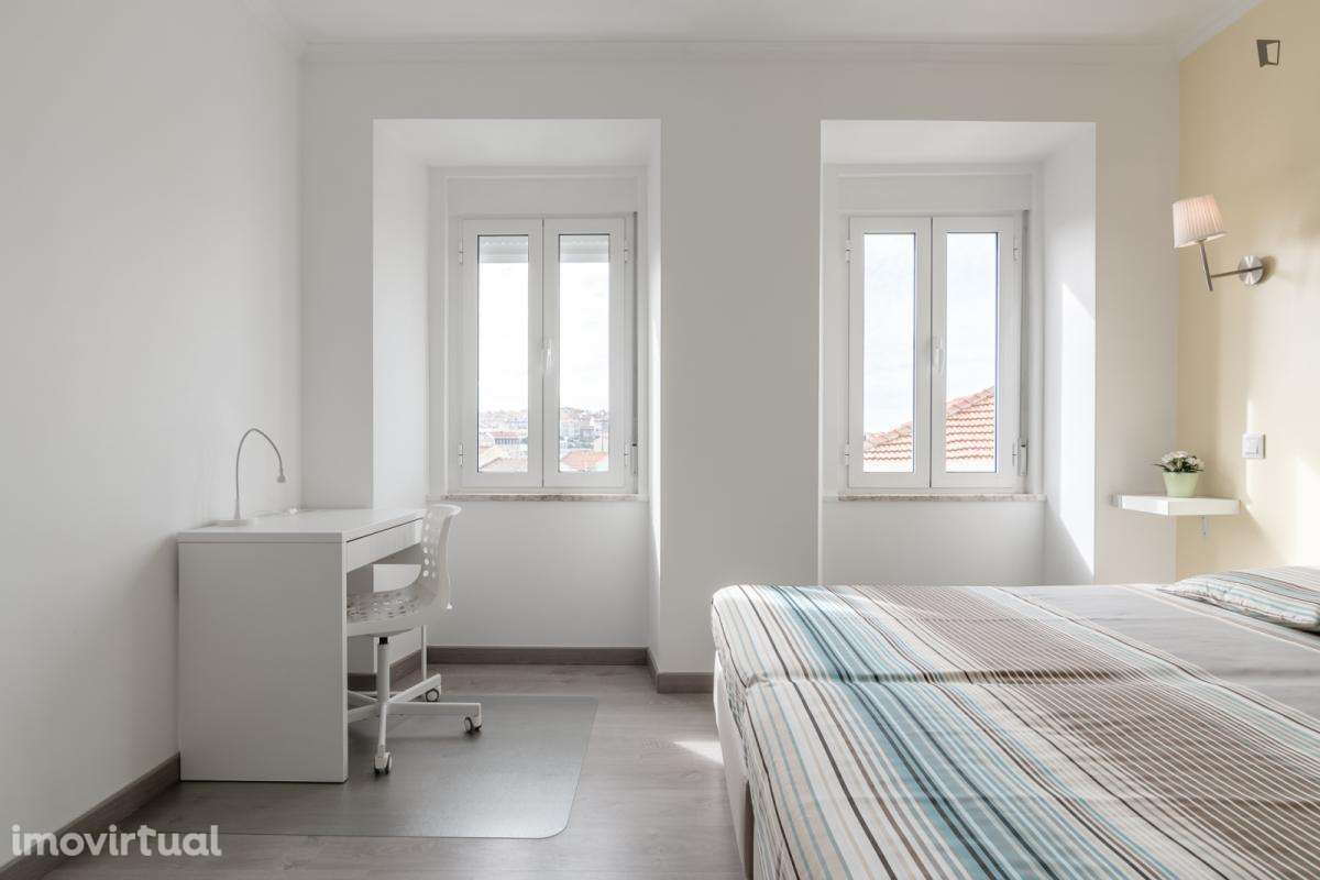 Quarto - localizado em Campolide Lisbon - Grande imagem: 5/15