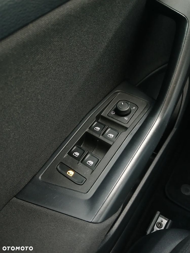 Volkswagen T-Roc 1.5 TSI Life - 10