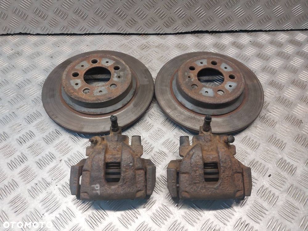 TARCZE HAMULCOWE TYŁ + KLOCKI + ZACISKI VOLVO S80 I 2.8 T6 - 1