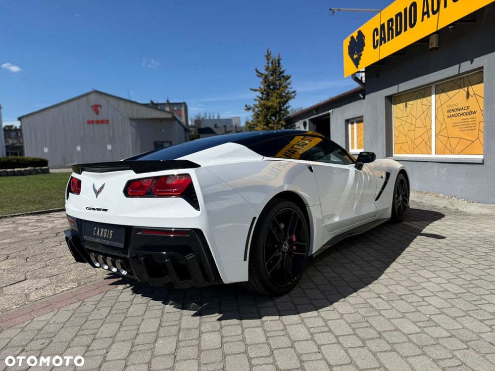 Chevrolet Corvette - 3