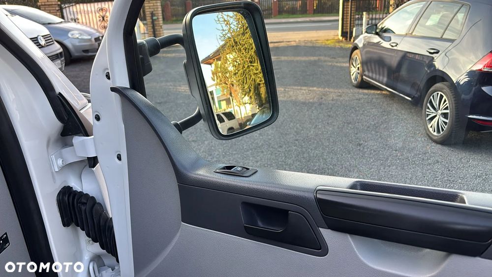 Volkswagen Transporter T5 - 17