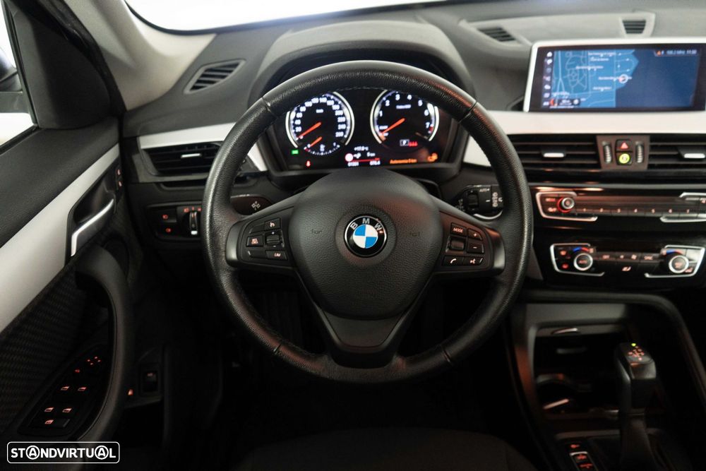 BMW X1 25 e xDrive Corporate Edition - 28