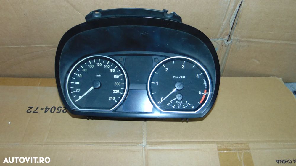 Ceas de bord-vitezometru BMW Seria 1 E87 2.0 Diesel an 2007 cod 9166821-02 - 2