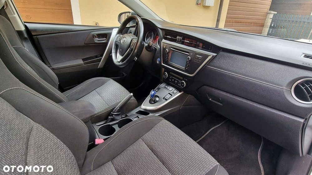 Toyota Auris - 10
