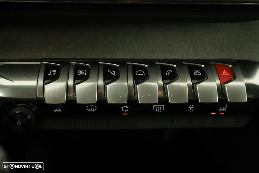 Peugeot 3008 1.2 Hybrid Allure e-DCS6 - 13