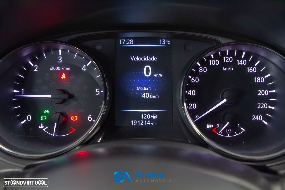 Nissan Qashqai 1.5 dCi N-Connecta - 28