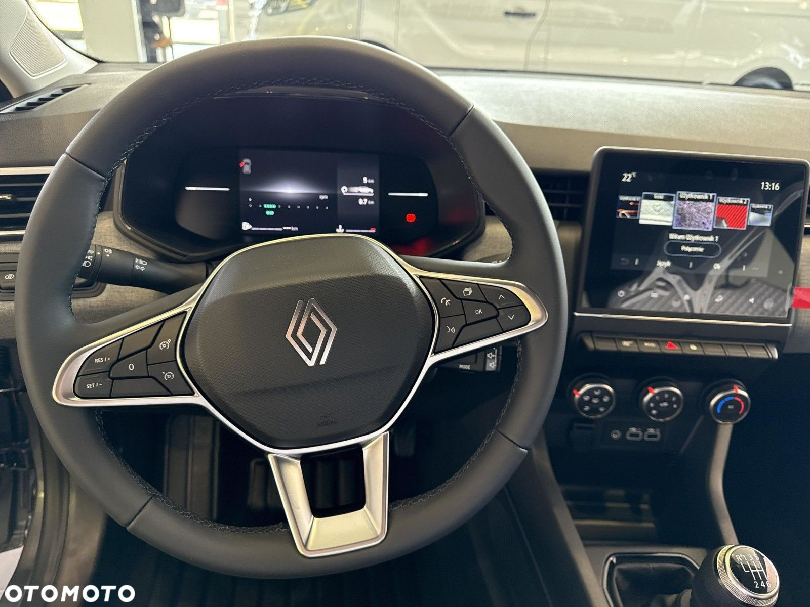 Renault Clio - 11